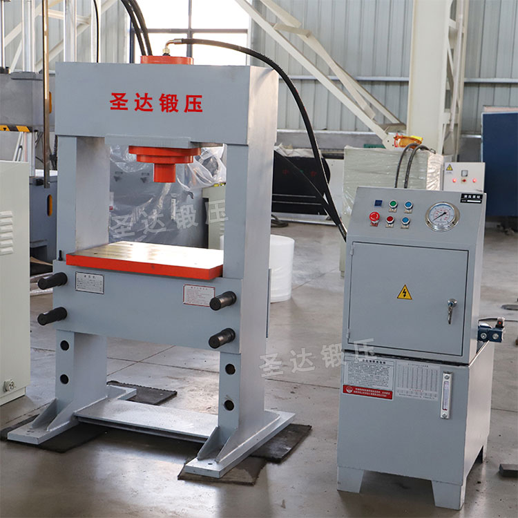 100噸龍門(mén)油壓機(jī)