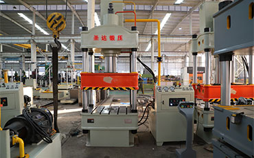 200噸四柱液壓機價格多少？