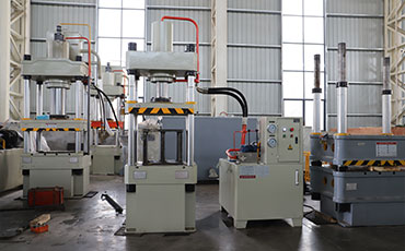 液壓機(jī)廠家為啥要測(cè)四柱液壓機(jī)的垂直度和平行度？